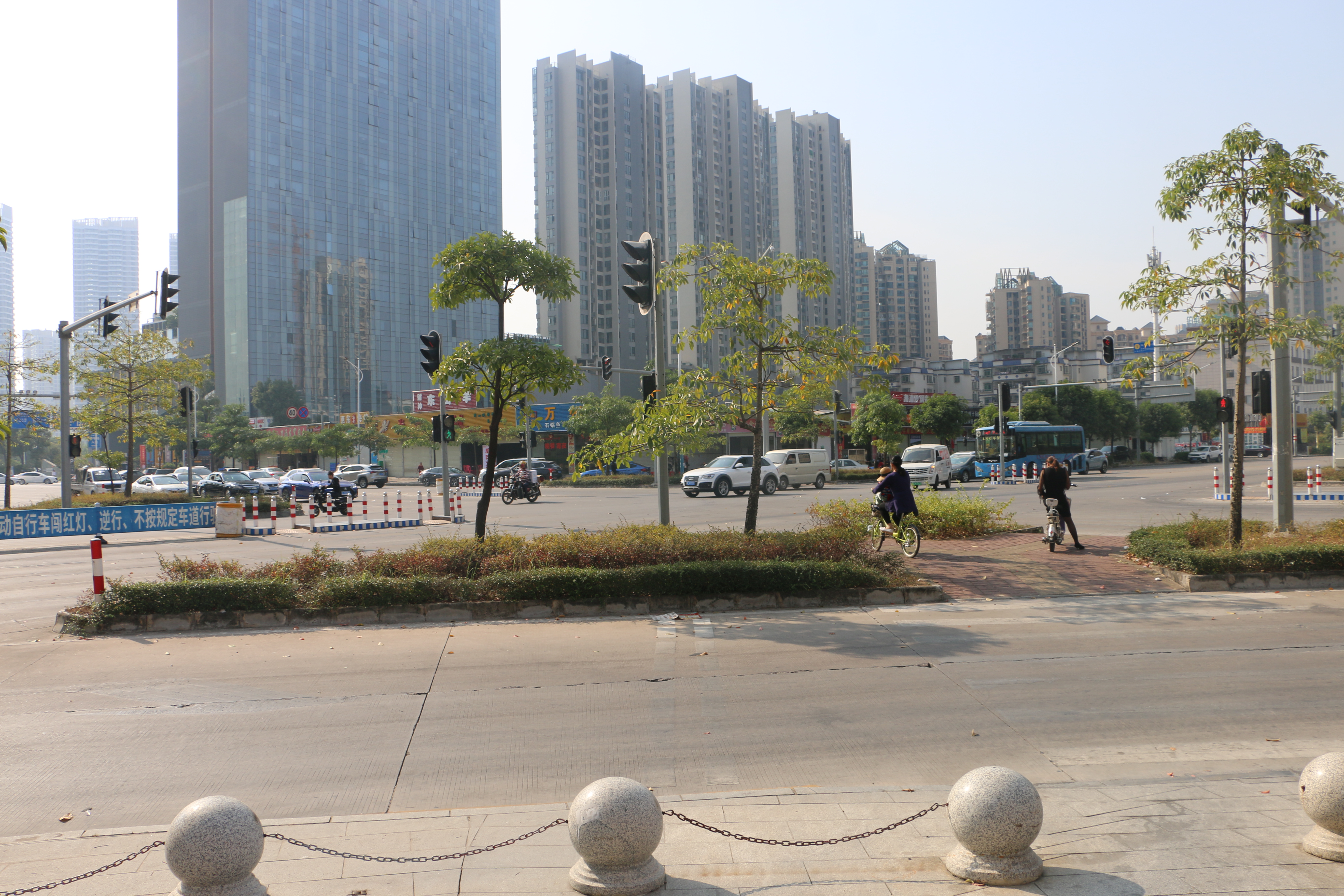 市區連接道捆綁建設工程（二期）--河南岸村市政道路建設工程