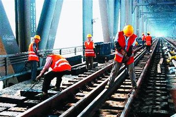 建筑裝飾行業(yè)：鐵路投資有望加速 投向將會(huì )指向何處?